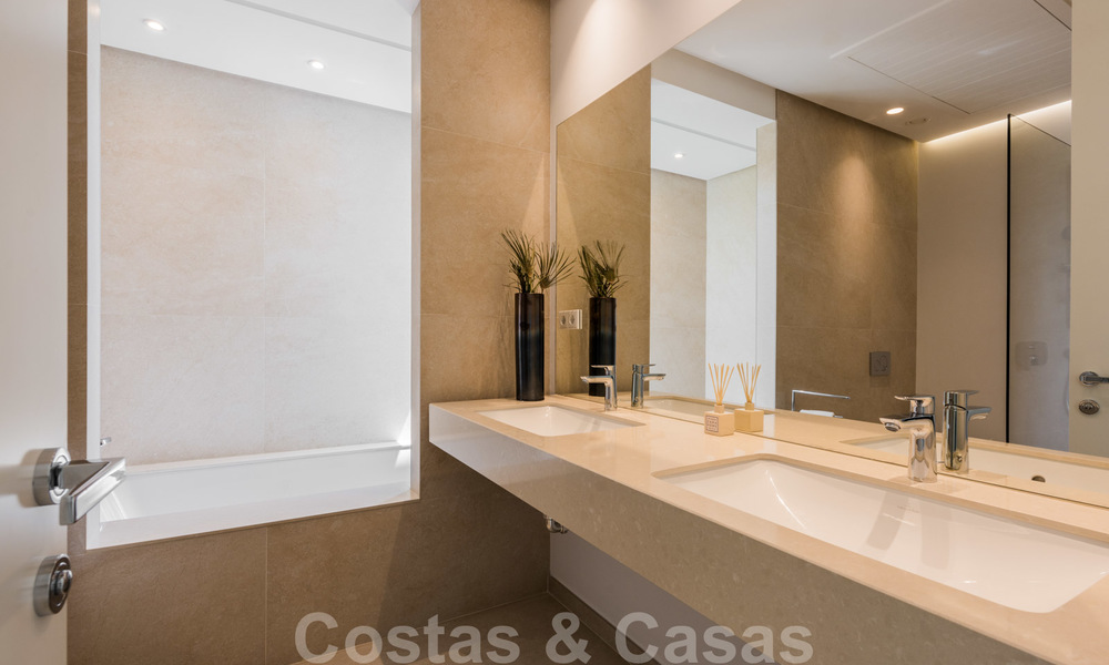 Nieuwe indrukwekkende hedendaagse luxe villa te koop met prachtig golf- en zeezicht in Marbella - Benahavis 25803