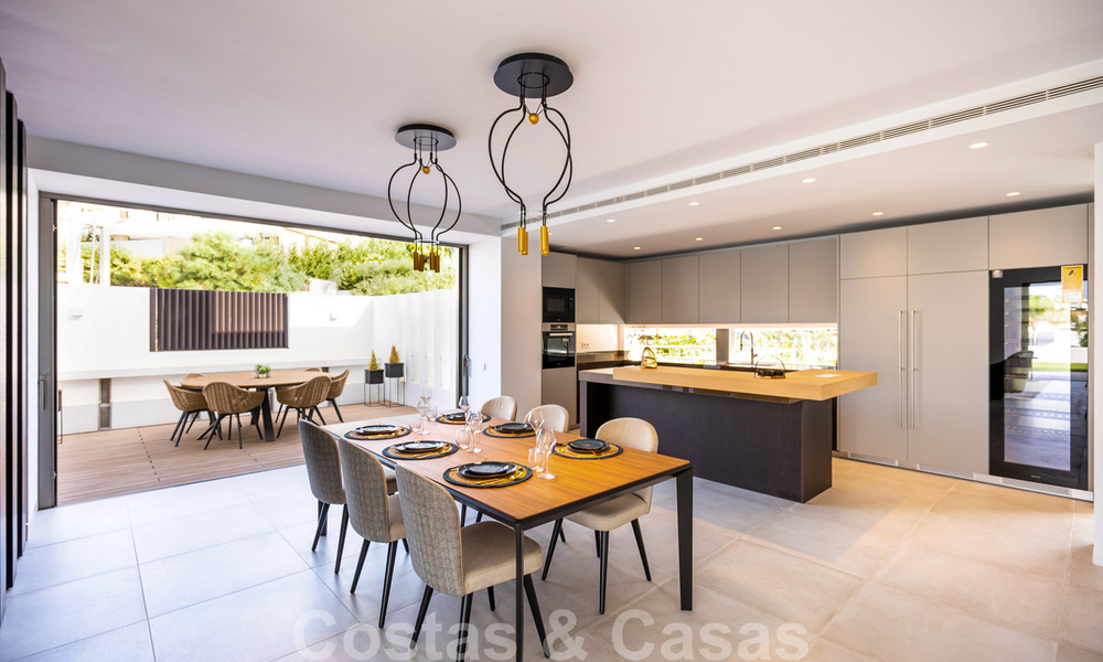 Gloednieuwe ultramoderne luxe villa te koop met zeezicht in Marbella - Benahavis 35666