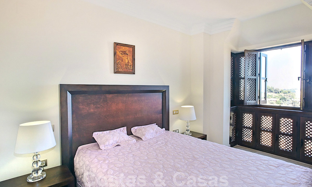 Ruim penthouse appartement te koop, met panoramisch uitzicht in Marbella - Benahavis 26209