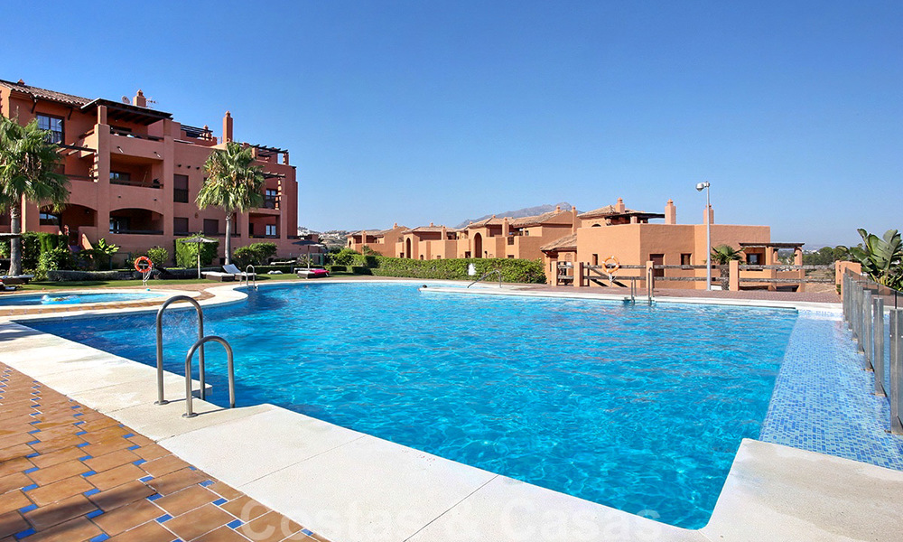 Ruim penthouse appartement te koop, met panoramisch uitzicht in Marbella - Benahavis 26215