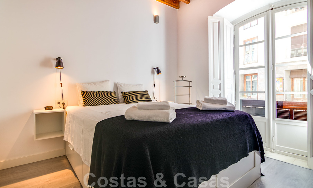 Uitzonderlijke aanbieding: prachtig eigentijds gerenoveerd appartement te koop in het historische centrum van Malaga 26265