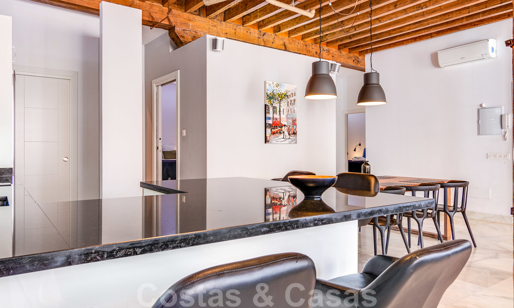 Uitzonderlijke aanbieding: prachtig eigentijds gerenoveerd appartement te koop in het historische centrum van Malaga 26270
