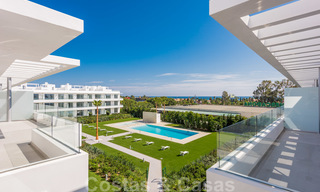 Modern penthouse appartement te koop op de New Golden Mile, tussen Marbella en Estepona, op loopafstand van supermarkten en het strand 26363 