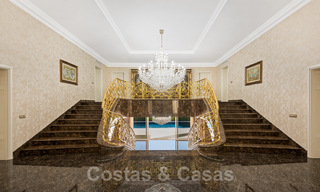 Luxe villa met panoramisch zeezicht te koop in Sierra Blanca, Marbella 26407 