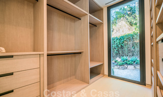 Gloednieuwe moderne luxe villa te koop in Nueva Andalucia, Marbella 26434 