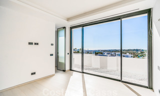 Gloednieuwe moderne luxe villa te koop in Nueva Andalucia, Marbella 26438 
