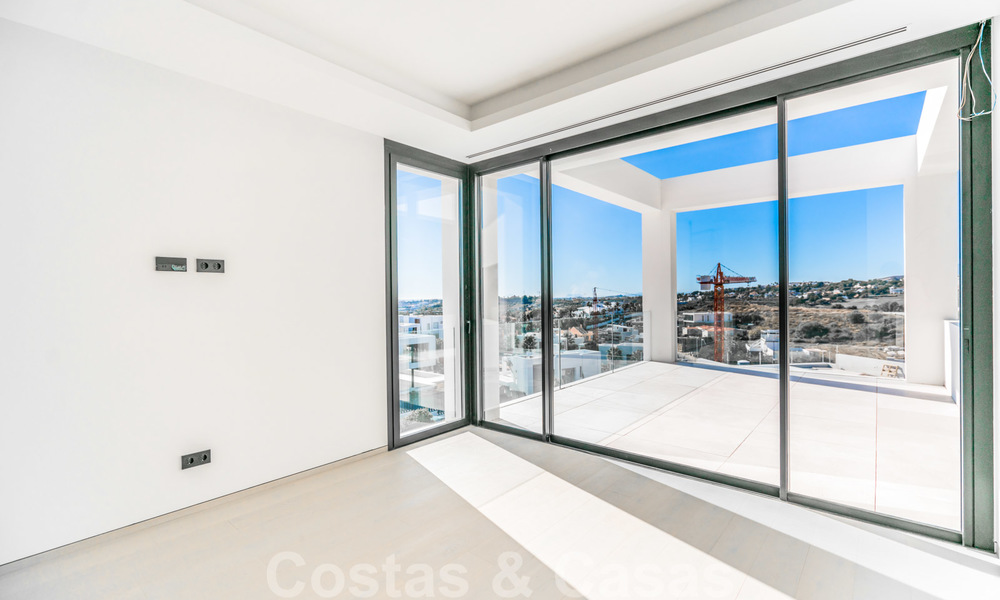 Gloednieuwe moderne luxe villa te koop in Nueva Andalucia, Marbella 26439