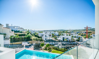 Gloednieuwe moderne luxe villa te koop in Nueva Andalucia, Marbella 26440 