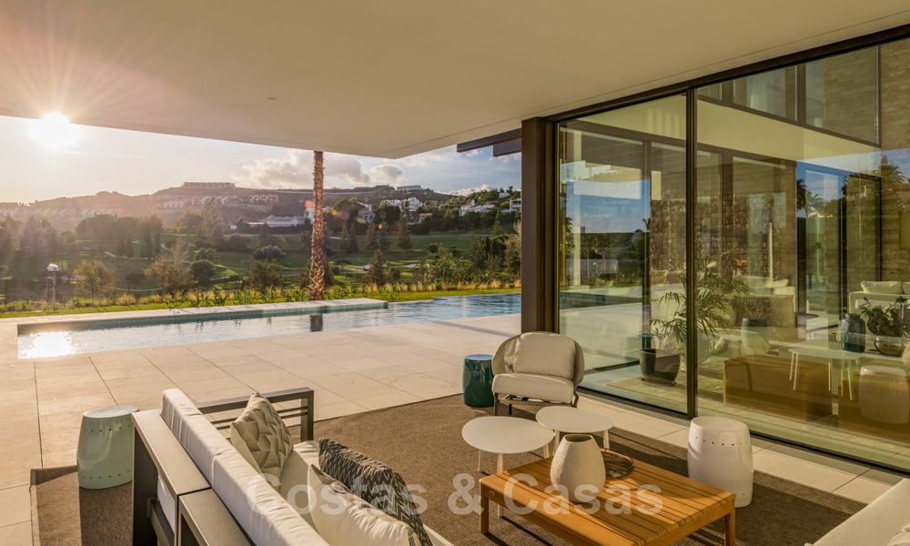 Moderne nieuwe luxe villa met prachtig golfzicht te koop in Benahavis - Marbella 26591