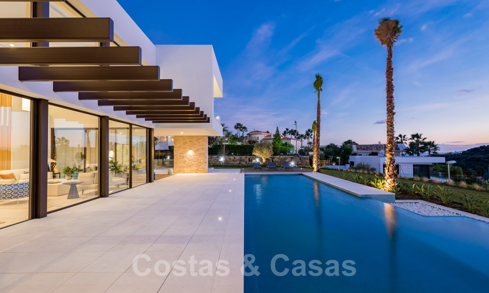 Moderne nieuwe luxe villa met prachtig golfzicht te koop in Benahavis - Marbella 26607