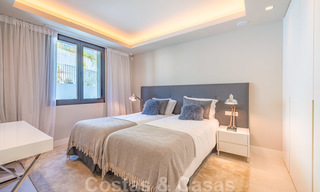 Sterk in prijs verlaagd. Instapklaar ruim modern luxe appartement te koop met zeezicht, Nueva Andalucia, Marbella 26909 