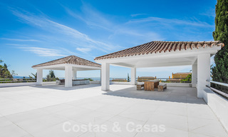 Gerenoveerde luxe villa te koop in een moderne mediterrane stijl in het exclusieve Cascada de Camojan op de Golden Mile in Marbella 27040 