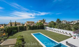 Gerenoveerde luxe villa te koop in een moderne mediterrane stijl in het exclusieve Cascada de Camojan op de Golden Mile in Marbella 27043 
