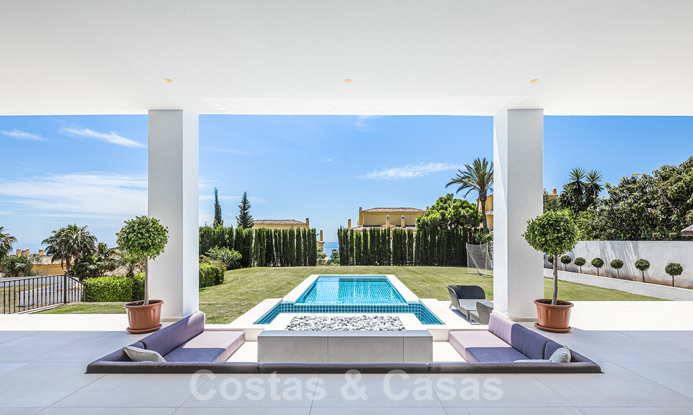 Gerenoveerde luxe villa te koop in een moderne mediterrane stijl in het exclusieve Cascada de Camojan op de Golden Mile in Marbella 27058