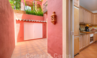 Ruim appartement met een ruim terras en privétuin met panoramisch uitzicht op de kust en de zee in Benahavis - Marbella 27102 