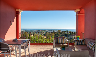 Instapklaar ruim appartement met panoramisch uitzicht op de kust en de zee in Benahavis - Marbella 31021 