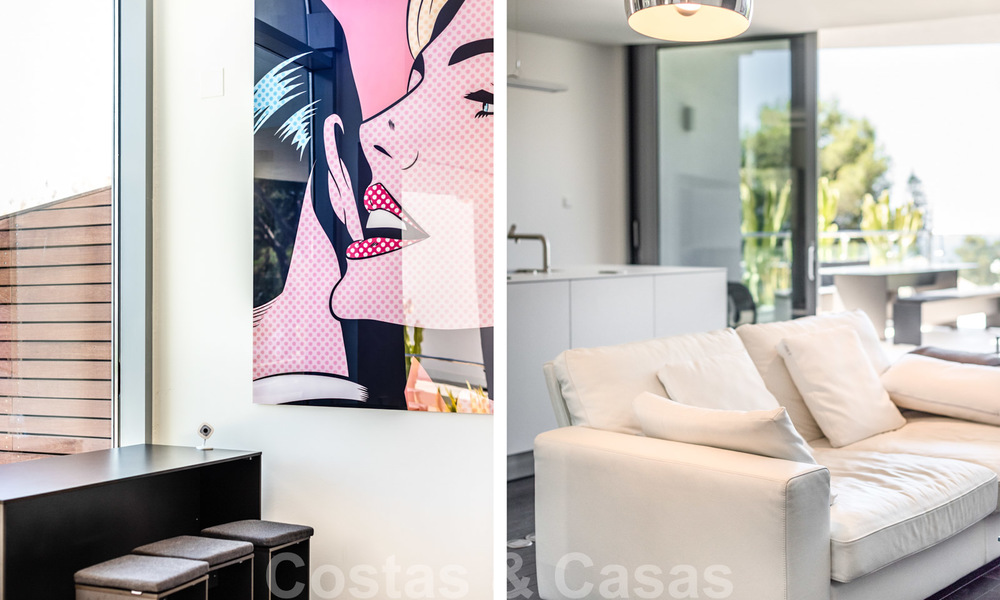 Moderne luxe hoekwoning met zeezicht te koop in het exclusieve Sierra Blanca, Marbella 27152