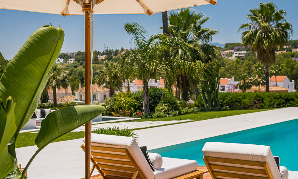 Spectaculaire moderne designer villa te koop, eerstelijns golf in Nueva Andalucia, Marbella 27210