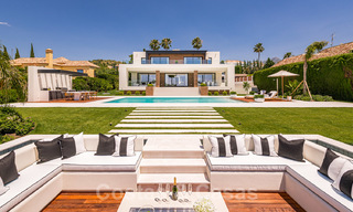 Spectaculaire moderne designer villa te koop, eerstelijns golf in Nueva Andalucia, Marbella 27217 