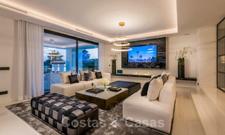 Spectaculaire moderne designer villa te koop, eerstelijns golf in Nueva Andalucia, Marbella 27227 