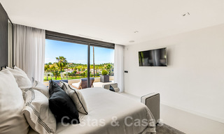 Spectaculaire moderne designer villa te koop, eerstelijns golf in Nueva Andalucia, Marbella 27247 
