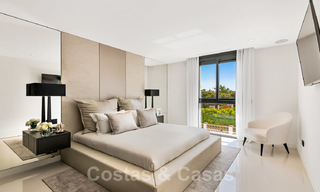 Spectaculaire moderne designer villa te koop, eerstelijns golf in Nueva Andalucia, Marbella 27248 