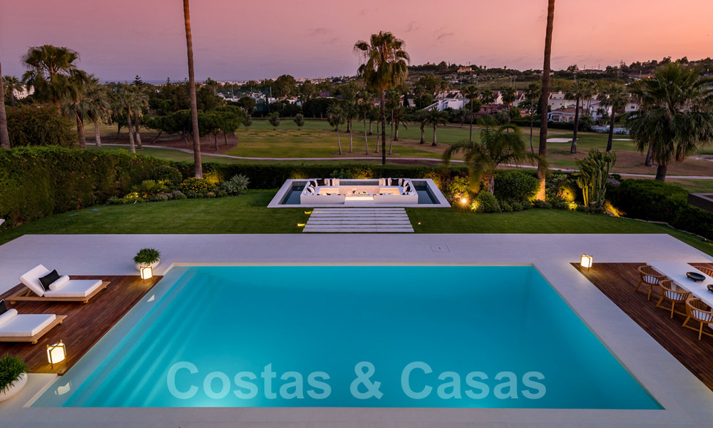 Spectaculaire moderne designer villa te koop, eerstelijns golf in Nueva Andalucia, Marbella 27253