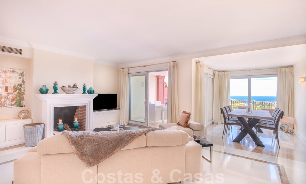 Luxe penthouse appartement met panoramisch uitzicht over de hele kust te koop, dicht bij voorzieningen en golf, Benahavis – Marbella 27507