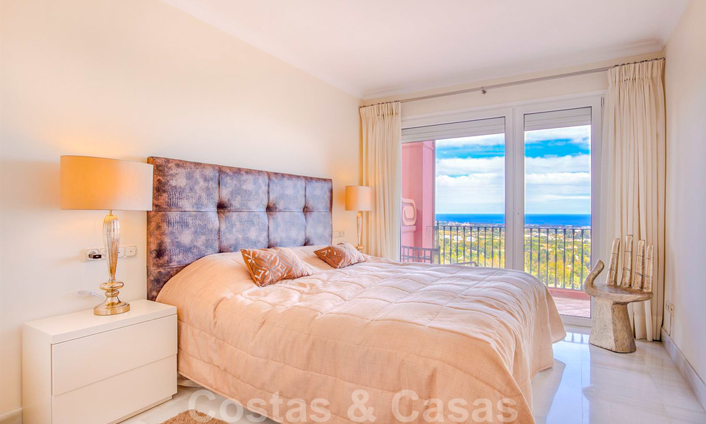 Luxe penthouse appartement met panoramisch uitzicht over de hele kust te koop, dicht bij voorzieningen en golf, Benahavis – Marbella 27514