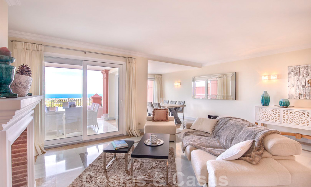 Luxe penthouse appartement met panoramisch uitzicht over de hele kust te koop, dicht bij voorzieningen en golf, Benahavis – Marbella 27518
