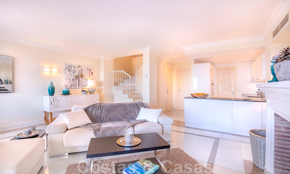 Luxe penthouse appartement met panoramisch uitzicht over de hele kust te koop, dicht bij voorzieningen en golf, Benahavis – Marbella 27523
