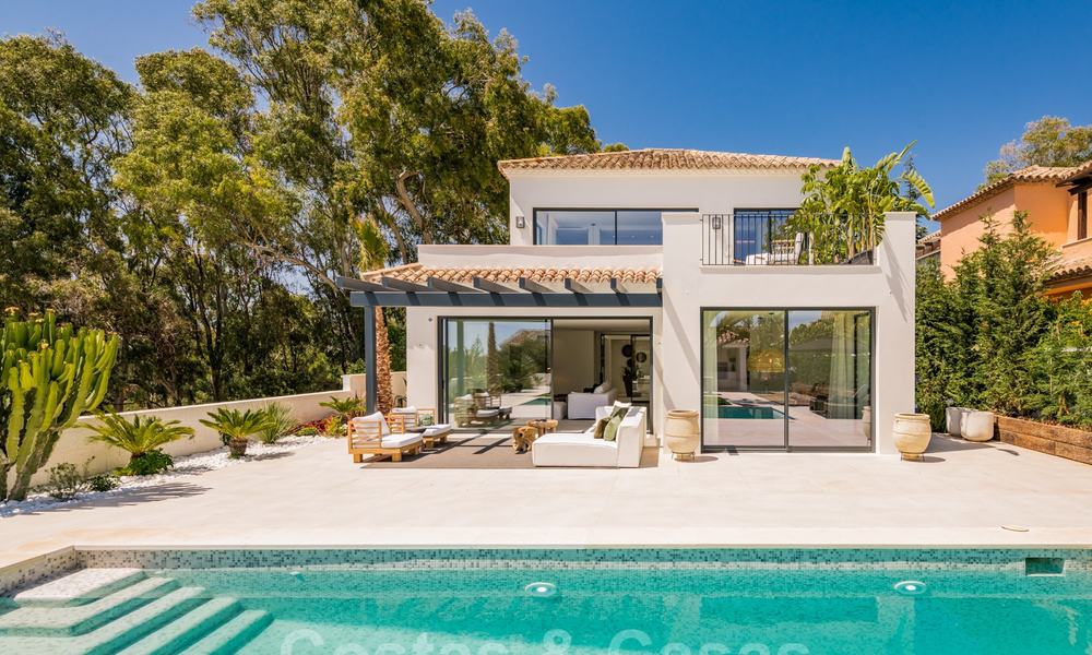 Instapklare hedendaagse mediterrane villa met zeezicht te koop op korte wandelafstand van het strand en alle voorzieningen, beachside Elviria te Marbella 27562