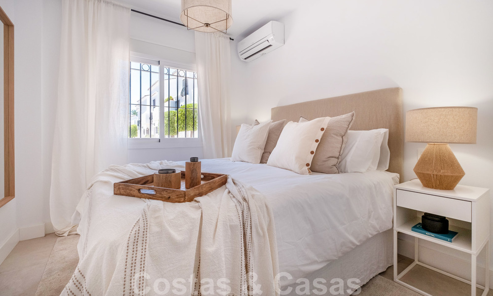 Prachtig gerenoveerde koopwoning met 4 slaapkamers op loopafstand van lokale voorzieningen en Puerto Banus in Marbella 27625