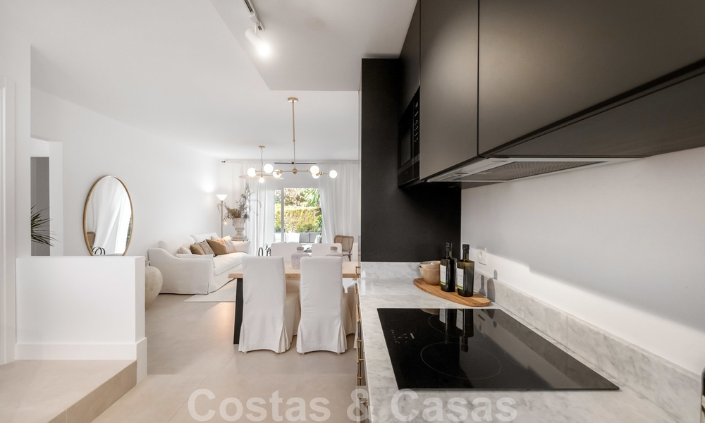 Prachtig gerenoveerde koopwoning met 4 slaapkamers op loopafstand van lokale voorzieningen en Puerto Banus in Marbella 27637