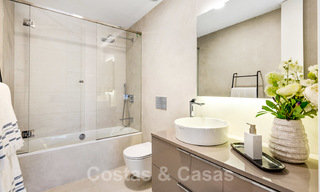 Instapklare sensationele moderne luxe eerstelijns strand appartementen te koop in Estepona, Costa del Sol 27838 