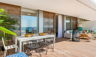 Instapklare sensationele moderne luxe eerstelijns strand appartementen te koop in Estepona, Costa del Sol 27843 
