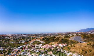 Elegante, nieuwe moderne villa met prachtig panoramisch uitzicht op de kust en de zee te koop, Nueva Andalucia, Marbella 28079 