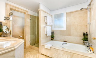 Gerenoveerd eerstelijnstrand huis te koop in Costalita, New Golden Mile, Marbella – Estepona, met prachtig panoramisch zeezicht 28418 
