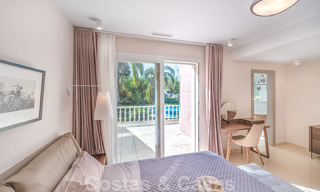 Gerenoveerd appartement te koop in het iconische eerstelijnsstrand complex Gray D’Albion in Puerto Banus, Marbella 28347 