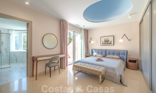 Gerenoveerd appartement te koop in het iconische eerstelijnsstrand complex Gray D’Albion in Puerto Banus, Marbella 28358 