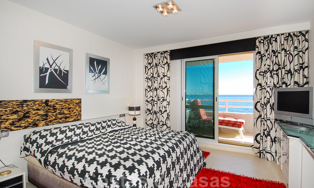 Appartementen te koop in het exclusieve eerstelijnsstrand complex Playa Esmeralda aan de Golden Mile, nabij Puerto Banús 28500