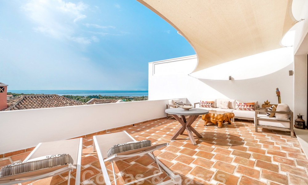 Prachtig huis met uitzicht op de groene omgeving en de zee in een gated community op de Golden Mile - Marbella 28578
