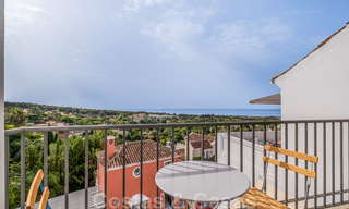 Prachtig huis met uitzicht op de groene omgeving en de zee in een gated community op de Golden Mile - Marbella 28585 