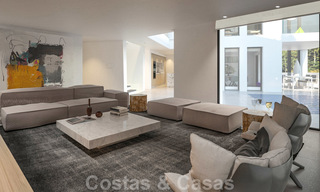 Exclusieve, moderne nieuwbouw villa te koop vlakbij het strand in Oost Marbella 28615 