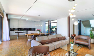 Instapklare moderne villa te koop, op loopafstand van Puerto Banus in Nueva Andalucia, Marbella 28652 