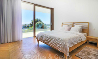 Instapklare moderne villa te koop, op loopafstand van Puerto Banus in Nueva Andalucia, Marbella 28661 