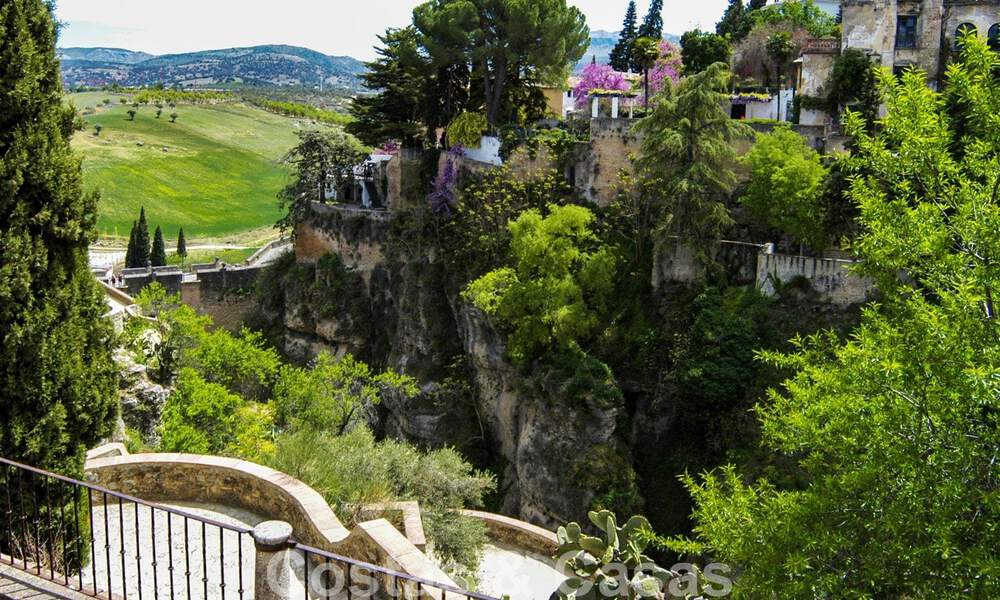 Wijngaard – landgoed met een villa in een moderne stijl te koop nabij Ronda in Andalusië 29330