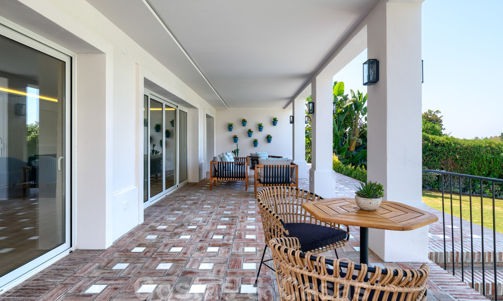 Te koop, eerstelijns golfvilla, smaakvol gerenoveerd in begeerde, rustige buurt in Guadalmina, Marbella 29238