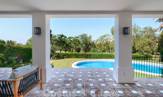 Te koop, eerstelijns golfvilla, smaakvol gerenoveerd in begeerde, rustige buurt in Guadalmina, Marbella 29239 