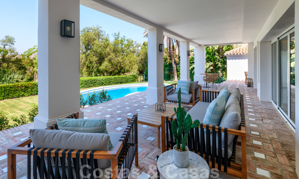 Te koop, eerstelijns golfvilla, smaakvol gerenoveerd in begeerde, rustige buurt in Guadalmina, Marbella 29243